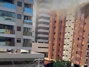 Incêndio é registrado em apartamento no bairro Ponta Verde, em Maceió