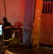 [Vídeo] Incêndio atinge parte de livraria em Maceió