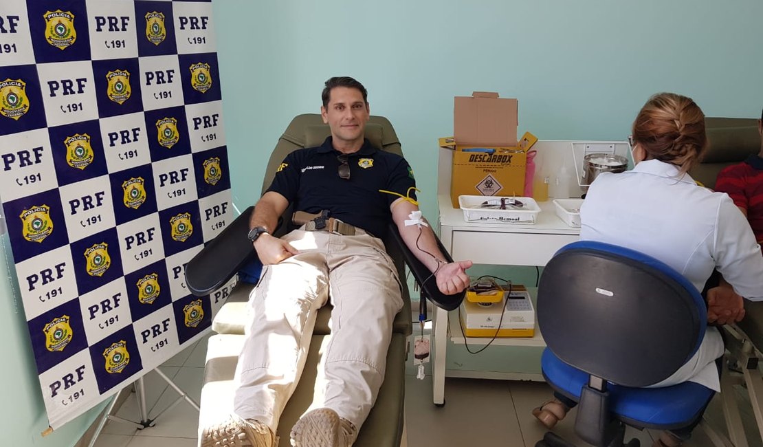 PRFs de Alagoas doam sangue para abastecer os hemocentros do estado