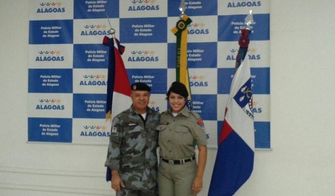 ?Soldado cantora?  recém formada é destaque do batalhão de Maceió