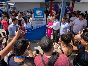 Governo de Alagoas autoriza construção de 300 unidades habitacionais e entrega escola no Pilar