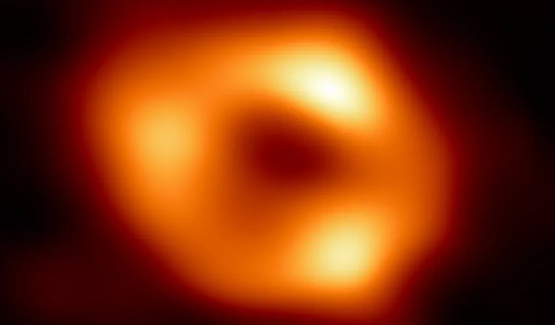 Foto inédita de buraco negro no centro da Via Láctea é divulgada por cientistas