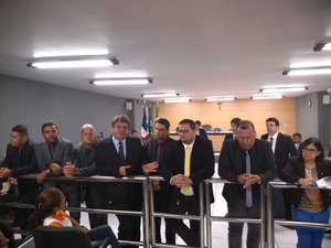 Câmara Municipal de Arapiraca realiza sessão votando importantes projetos
