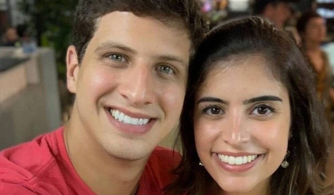 João Campos e Tabata Amaral anunciam que estão noivos