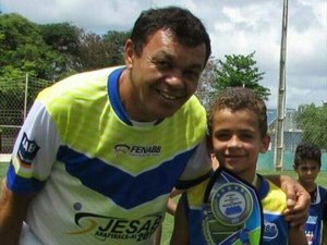 Com oito anos, filho de ex-atleta com passagem no ASA é aprovado no Flamengo 