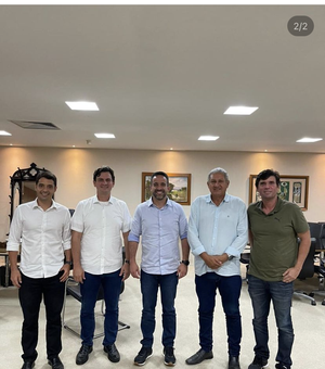 Arthur Lira pressiona para que prefeitos de Coruripe e Jequiá da Praia não apoiem Paulo Dantas