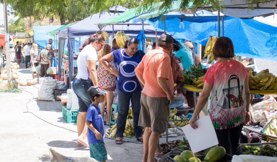Feira Camponesa leva alimentos saudáveis ao Santo Eduardo