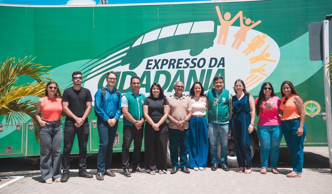 Com parceria da Assistência social, Expresso Cidadania atende mais de 80 demandas em Japaratinga
