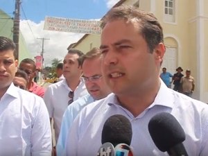 Renan Filho rebate ministro e afirma que apresentou seis áreas para aeroporto