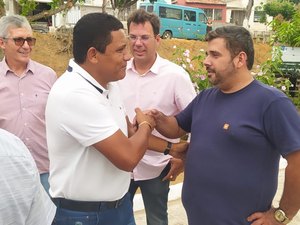 'Na próxima segunda irá uma equipe resolver o que for preciso,' diz julio Cezar sobre drenagem no Loteamento Jaime Soares