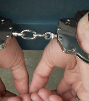 ﻿Foragido da Justiça de Sergipe por roubo é preso em Arapiraca