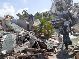 Número de mortos por terremoto no Haiti passa de 700