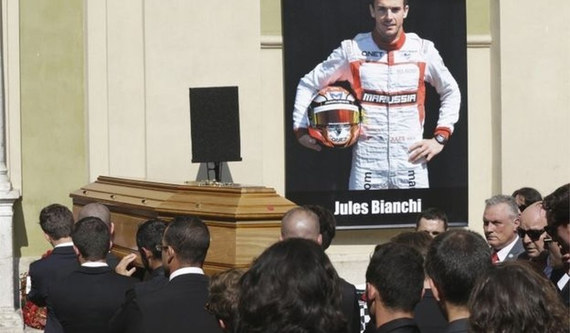 Funeral de Bianchi tem presença de Massa e principais estrelas da F1