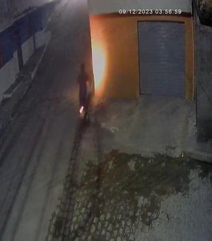 Moto colide em muro e homem fica ferido em Porto Calvo