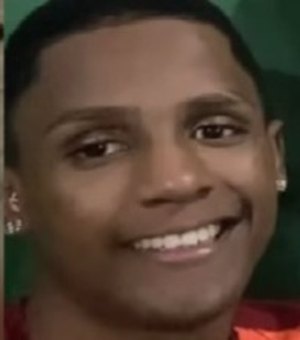 Jovem sai para jogar bola e é perseguido e morto com tiros na cabeça no Jacintinho