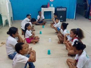 Cras Selma Bandeira realiza colônia de férias no Benedito Bentes