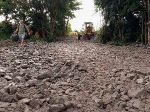 [Vídeo] Obra de desvio na Baixa da Onça segue a todo vapor e trabalhadores alertam para cuidados no tráfego