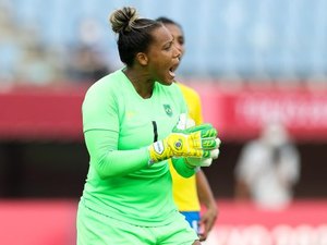 Goleira Bárbara e atleta paralímpica batem boca nas redes sociais