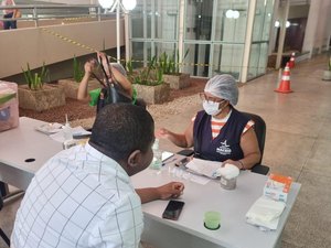 Testagem rápida para ISTs é realizada gratuitamente no Centro, em Maceió