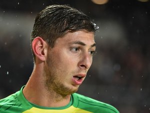 Avião que transportava jogador argentino está desaparecido, diz imprensa