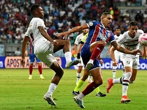 Jogador do Fluminense é criticado contra o Bahia: ‘Destoa até no time reserva’