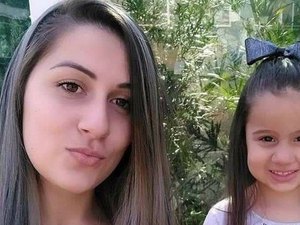 Mulher que viralizou com barriga pintada na gravidez perde a filha de 4 anos