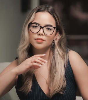 Vitória Farias:  A jovem estrategista que transforma redes sociais em potência de negócios para empresas e influenciadores