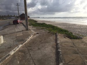 Ciclovias em mau estado ameaçam segurança de quem pedala em Maceió