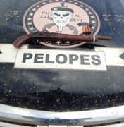 Dupla que tentava assaltar pedestres foge e deixa arma artesanal para trás durante perseguição