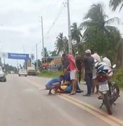 Colisão entre carro e moto deixa homem ferido na AL-101 Norte em São Miguel dos Milagres