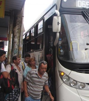 Conselho aprova reajuste, e população pode pagar mais caro por tarifa de ônibus na capital