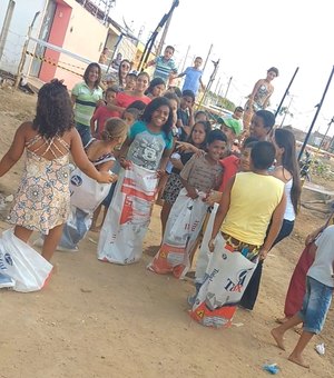 Projeto social realiza ação do Dia das Crianças em comunidade de Arapiraca
