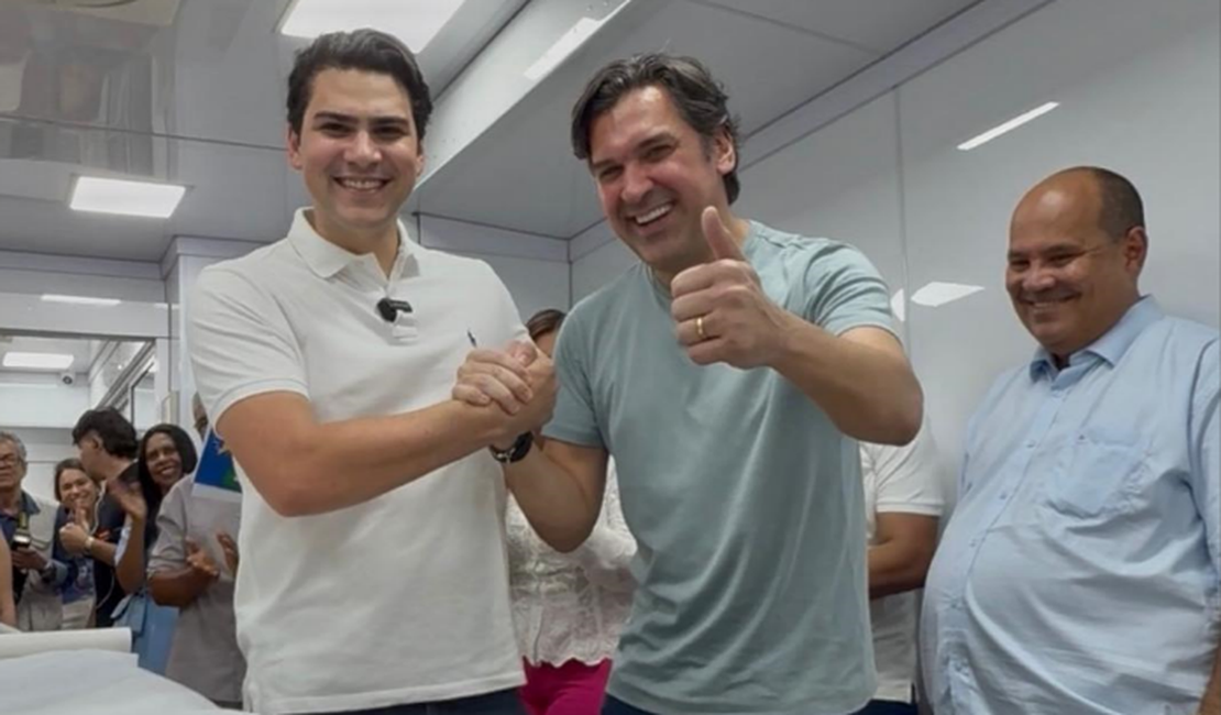 Prefeito Eduardo destaca trabalho de Isnaldo Bulhões na chegada da carreta do programa Agora Tem Especialistas