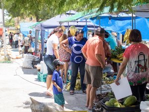 Feira Camponesa leva alimentos saudáveis ao Santo Eduardo