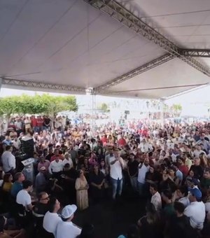 [Vídeo] Multidão recepciona Renan Filho no Sertão de AL: ‘O trator voltou’