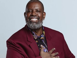 Péricles comemora homenagem em prêmio que celebra a cultura negra