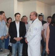 Renan Filho visita novas instalações da Unidade de Emergência do Agreste
