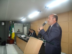 Vereador Léo Saturnino diz que secretário de Agricultura 'é dono de secretaria'
