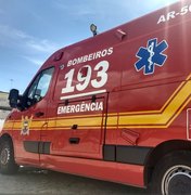 Motociclista cai em buraco de dois metros em rua de Arapiraca