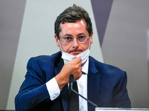 Em entrevista, Fabio Wajngarten viu ‘incompetência’ no Ministério de Saúde