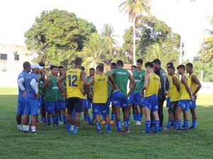 Em reta final de preparação para Copa São Paulo, sub-20 do CSA treina em Maragogi