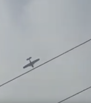 [Vídeo] Circo desembarca em Arapiraca e inova ao utilizar avião para divulgar estreia