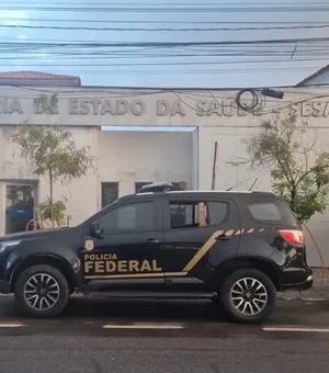 Sesau afasta dez servidores após operação da PF investigar desvios na Saúde