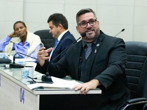Leonardo Dias propõe emenda à LDO para garantir verba à população em situação de rua