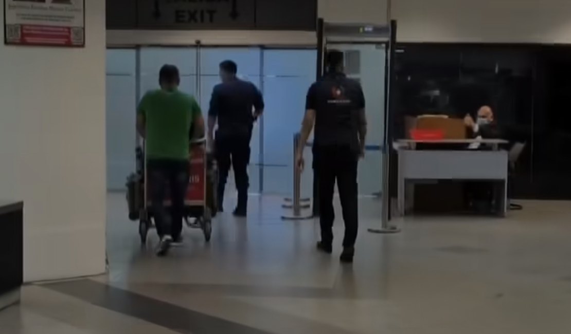 Ex-chefe da PRF é detido no Paraguai ao tentar viajar com passaporte falso