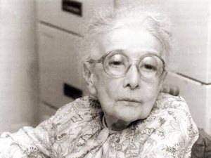 Maceió vai ganhar escultura de Nise da Silveira nesta terça