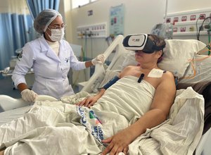 Uso de realidade virtual nas UTIs do Hospital Metropolitano promove relaxamento e bem-estar
