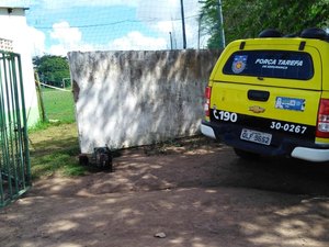 Homem é executado dentro de campo de futebol em Arapiraca