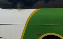 Ônibus com a delegação do CRB é atingido por rojões