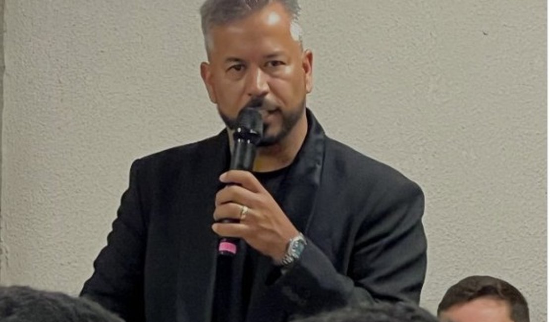 Rogério Siqueira é aclamado e segue na presidência do ASA